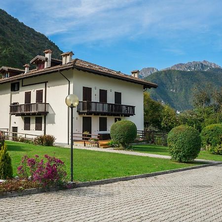 Appartamento Manuela Pieve Di Ledro Luaran gambar